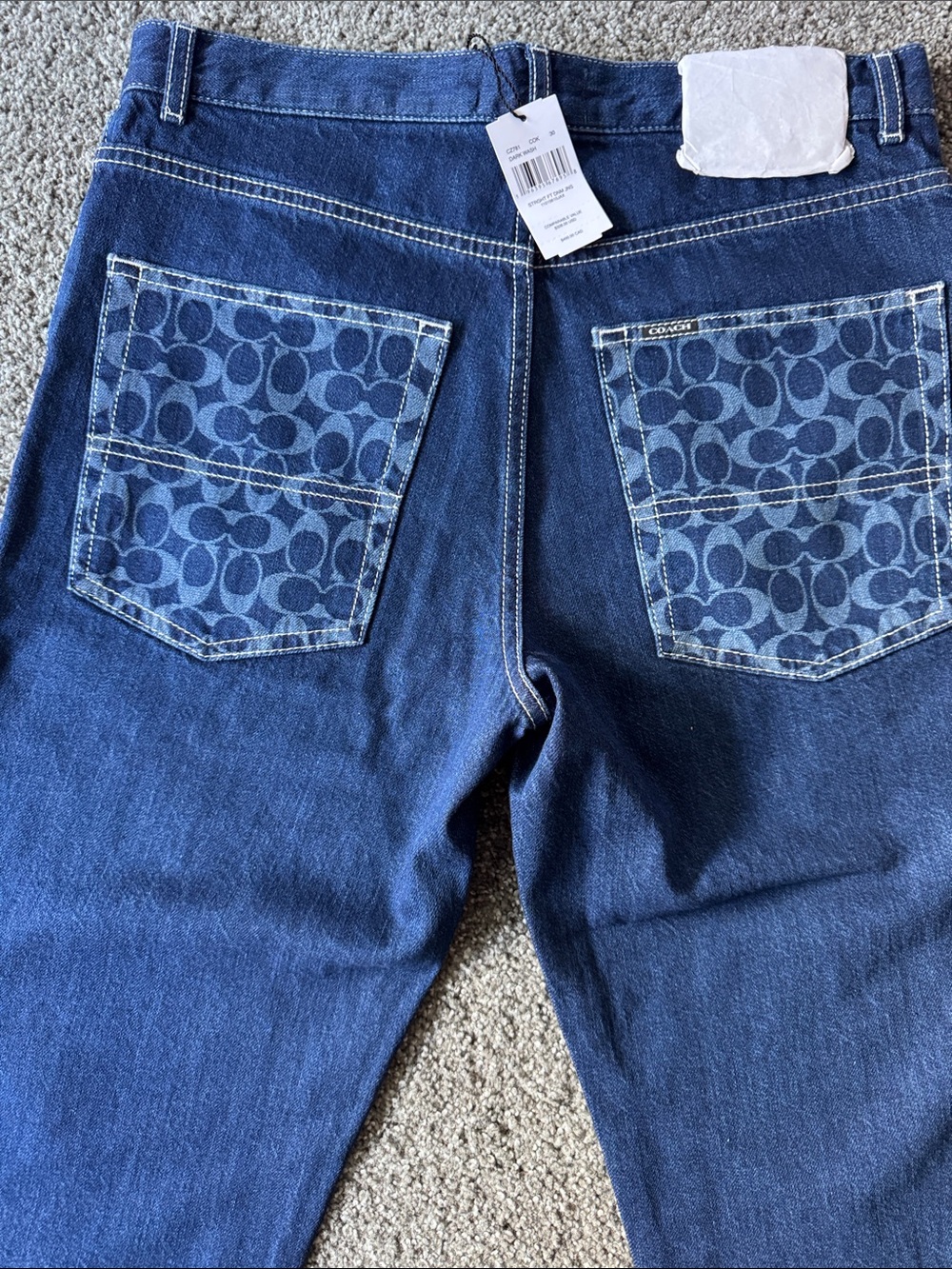 Coach 😎💙Men's Dark Blue Denim Jeans with Patterned Back Pockets Size 30